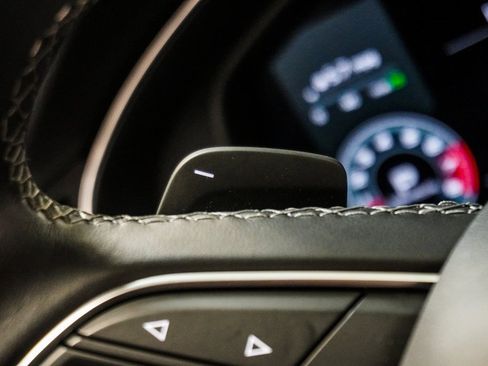 Used 2021 Audi Q8 Premium Plus image 20