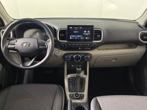New 2026 Hyundai Venue SEL image 18