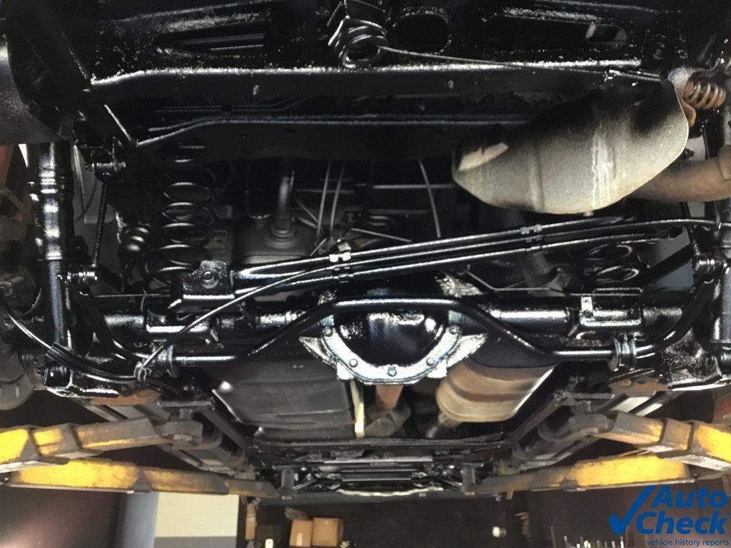 Used 2011 Chevrolet Avalanche LTZ AWD/4WD image 15