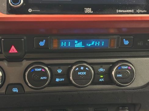 Used 2020 Toyota Tacoma TRD Sport w/ TRD Premium Sport Package image 29