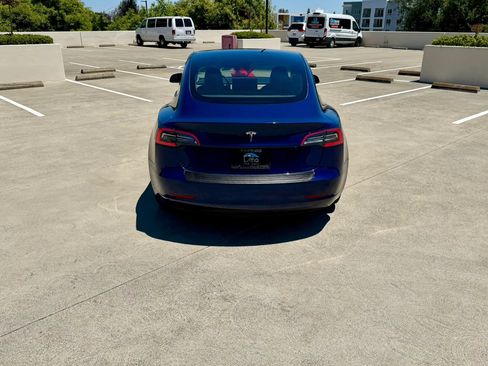 Used 2022 Tesla Model 3 RWD image 10