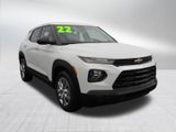 Used 2022 Chevrolet TrailBlazer LS image 2