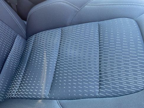 Used 2025 Chevrolet Equinox LT image 34