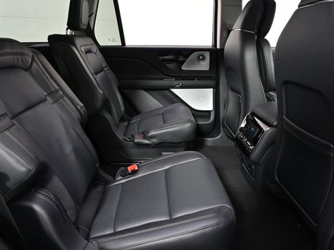 New 2026 Lincoln Aviator Reserve AWD/4WD image 18