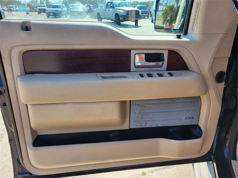 Used 2014 Ford F150 King Ranch w/ King Ranch Luxury Package image 18