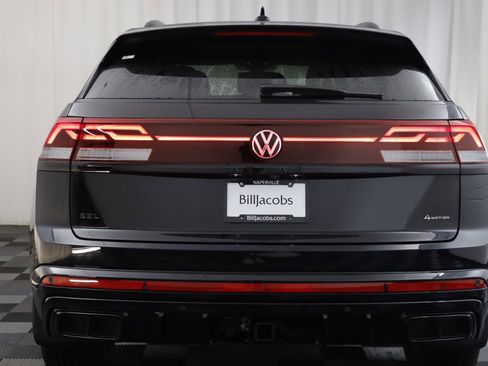 New 2026 Volkswagen Atlas Cross Sport SEL R-Line image 15