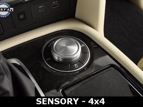 Used 2024 INFINITI QX80 Sensory image 38