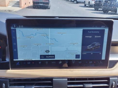 New 2023 Lincoln Corsair Reserve w/ Equipment Group 202A image 41