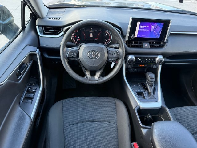 Used 2025 Toyota RAV4 LE AWD/4WD image 25