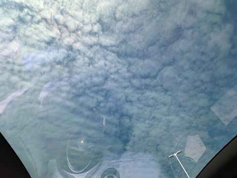 Used 2020 Porsche Taycan 4S image 20