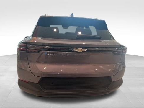 New 2026 Chevrolet Equinox EV LT image 3