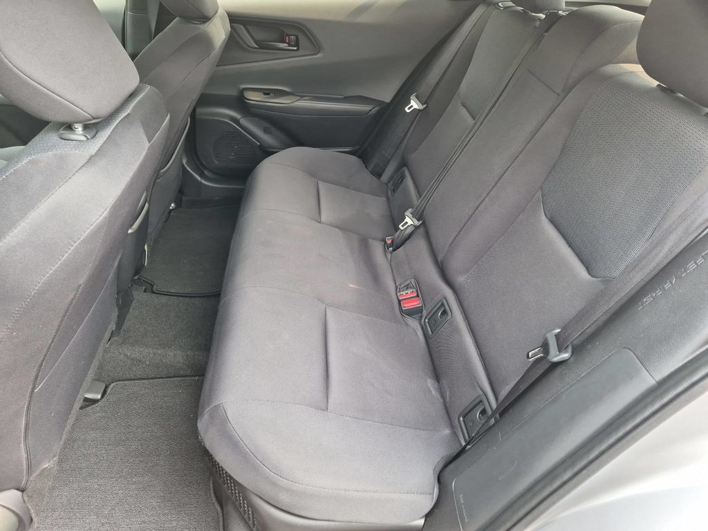 Used 2025 Toyota Prius LE FWD image 20