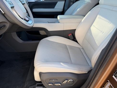 Used 2024 Hyundai Santa Fe Calligraphy image 12