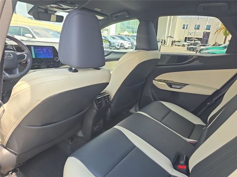 Used 2024 Lexus NX 250 FWD w/ Towing Package (2000 Lbs) image 11
