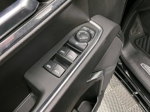 Used 2024 Chevrolet Silverado 1500 LT AWD/4WD image 39