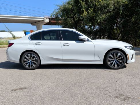 Used 2026 BMW 330i xDrive Sedan w/ Convenience Package AWD/4WD image 6