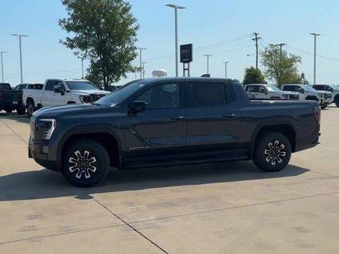 New 2026 GMC Sierra EV Elevation image 9