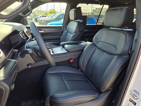 New 2026 Jeep Grand Wagoneer L Summit AWD/4WD image 14