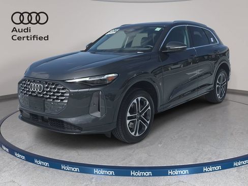 Certified 2025 Audi Q5 Premium Plus w/ Premium Plus AWD/4WD image 1
