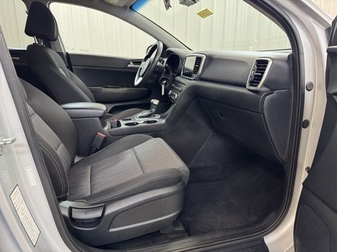 Used 2021 Kia Sportage LX image 25
