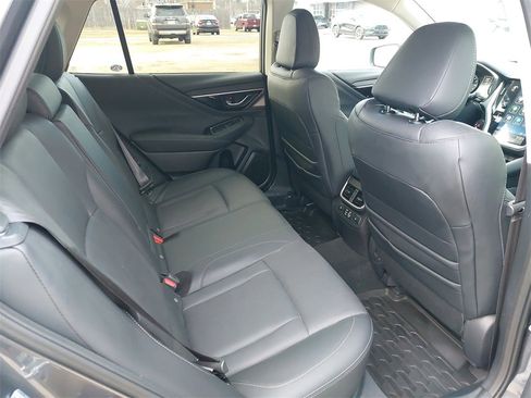 Used 2023 Subaru Outback Limited image 33