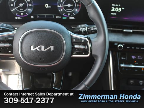 Used 2024 Kia Carnival SX FWD image 14