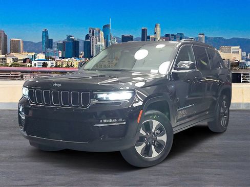 Used 2024 Jeep Grand Cherokee Limited 4xe AWD/4WD image 2