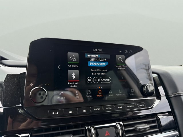 Used 2022 Nissan Pathfinder Platinum w/ Cargo Package FWD image 12