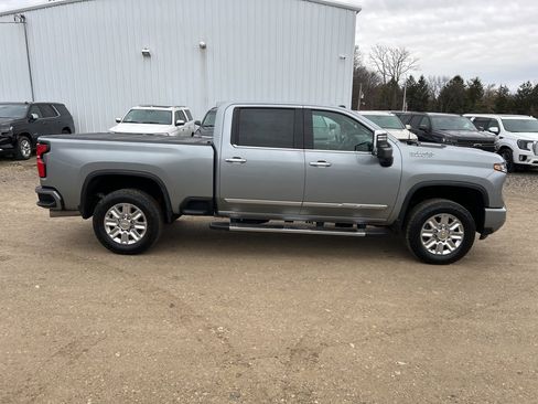 Certified 2025 Chevrolet Silverado 2500 High Country w/ High Country Premium Package image 6
