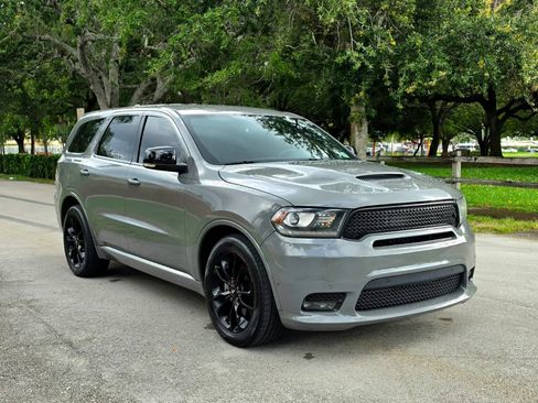 Used 2020 Dodge Durango R/T w/ Blacktop Package RWD image 2