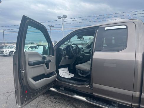 Used 2018 Ford F150 XLT w/ Trailer Tow Package image 9