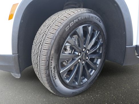 Used 2023 Chevrolet Traverse RS AWD/4WD image 32