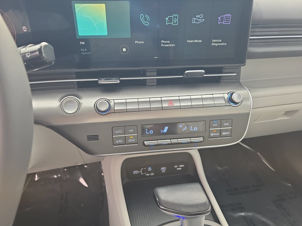 Used 2025 Hyundai Kona SEL FWD image 16