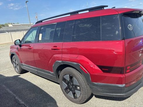 Used 2025 Hyundai Santa Fe SEL image 1