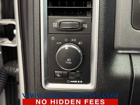 Used 2017 RAM 1500 Big Horn RWD image 35