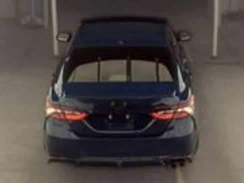 Used 2023 Toyota Camry SE w/ Convenience Package FWD image 5