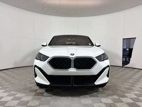New 2026 BMW X2 xDrive28i w/ Convenience Package AWD/4WD image 2