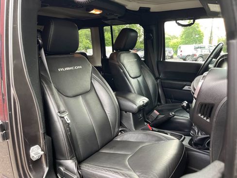 Used 2016 Jeep Wrangler Unlimited Rubicon AWD/4WD image 36