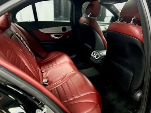 Used 2019 Mercedes-Benz C 300 4MATIC Sedan image 24