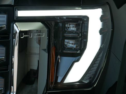 New 2025 GMC Sierra 2500 SLE w/ SLE Convenience Package image 7