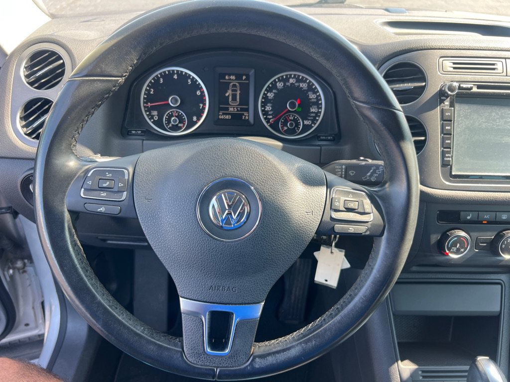 Used 2014 Volkswagen Tiguan S AWD/4WD image 28