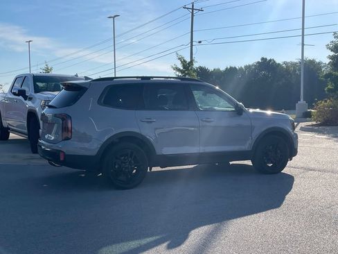 Certified 2025 Kia Telluride EX X-Line AWD/4WD image 8