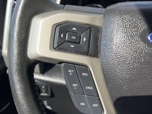 Used 2017 Ford F250 Lariat w/ Lariat Ultimate Package AWD/4WD image 24