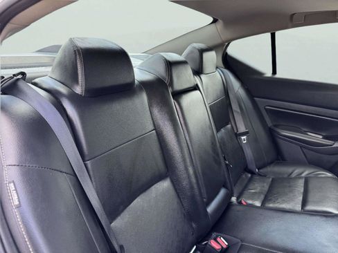 Used 2023 Nissan Altima 2.5 SL FWD image 37