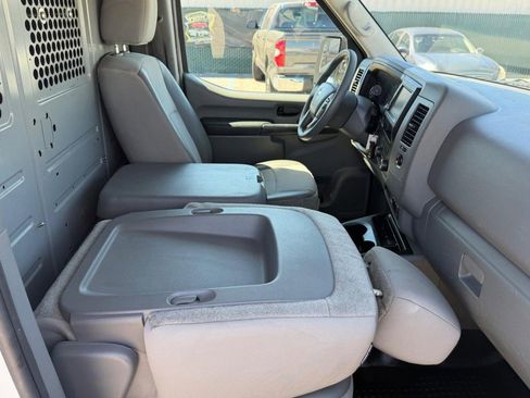 Used 2019 Nissan NV 3500 SL w/ Back Door Glass Package image 36