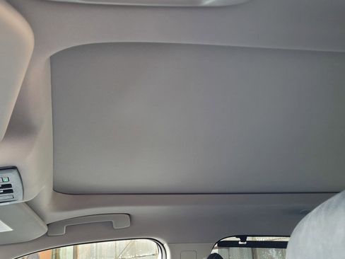 Used 2021 Nissan Rogue SL w/ Premium Package image 9