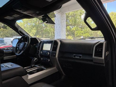 Used 2017 Ford F150 Lariat w/ Equipment Group 502A Luxury AWD/4WD image 34