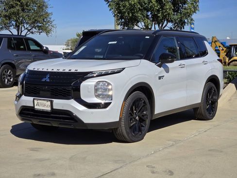 New 2025 Mitsubishi Outlander SEL Black Edition image 2