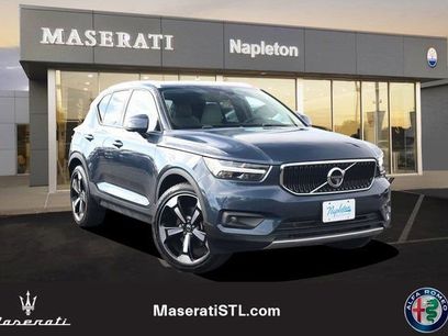 Used 2021 Volvo XC40 T5 Momentum