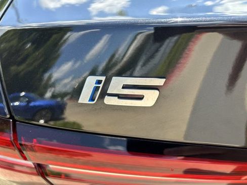 Used 2024 BMW i5 eDrive40i RWD image 7